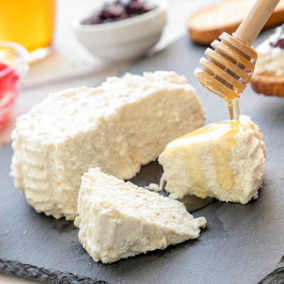 Questo stampo per formaggio è il nuovo must della tua cucina